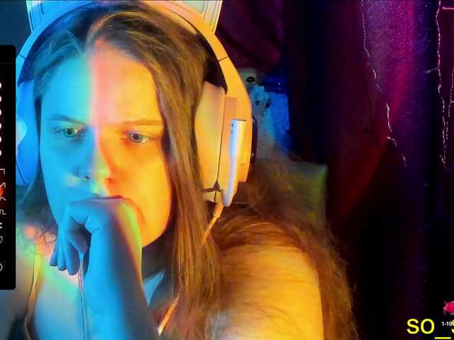 Live sex webcam photo for alicepussy #278257861