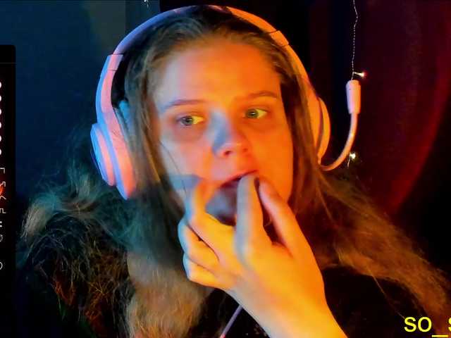 Live sex webcam photo for alicepussy #278299958