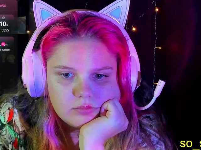 Live sex webcam photo for alicepussy #290141048