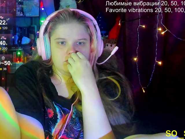 Live sex webcam photo for alicepussy #290246040