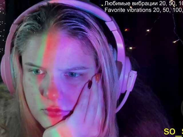 Live sex webcam photo for alicepussy #290304688