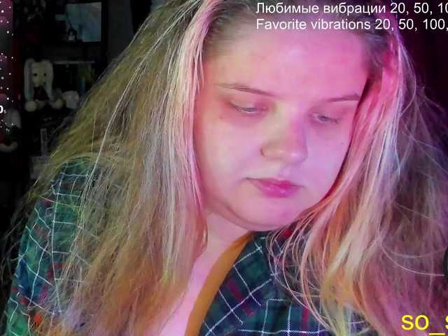 Live sex webcam photo for alicepussy #290322383