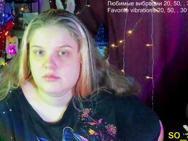 Live sex webcam photo for alicepussy #290372048