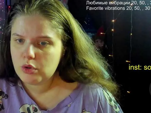 Live sex webcam photo for alicepussy #290604774