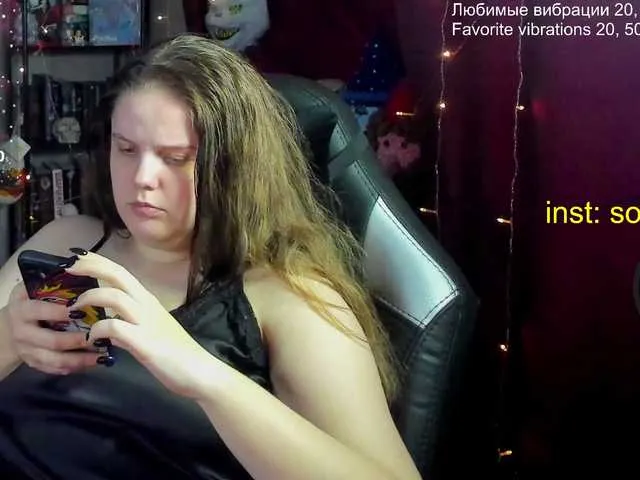 Live sex webcam photo for alicepussy #290621616