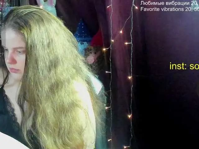 Live sex webcam photo for alicepussy #290663835