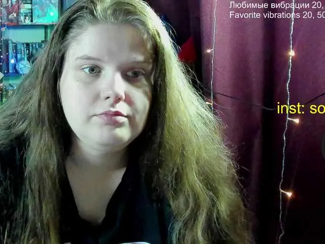 Live sex webcam photo for alicepussy #290693522