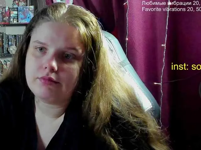 Live sex webcam photo for alicepussy #290707057