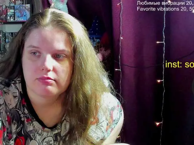 Live sex webcam photo for alicepussy #290728838