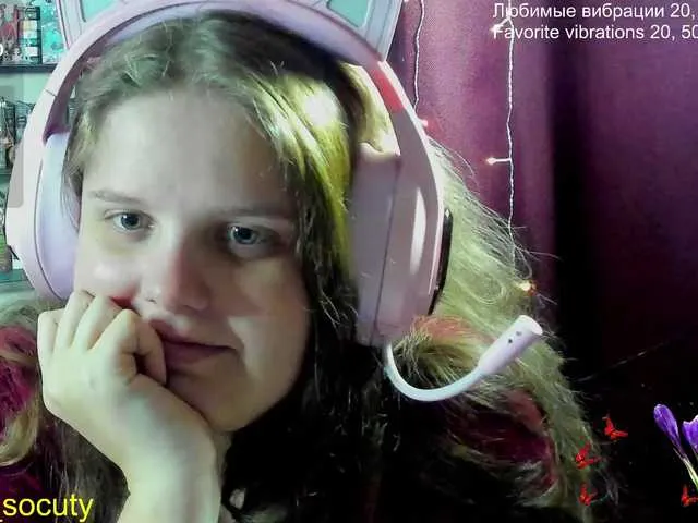 Live sex webcam photo for alicepussy #290988730