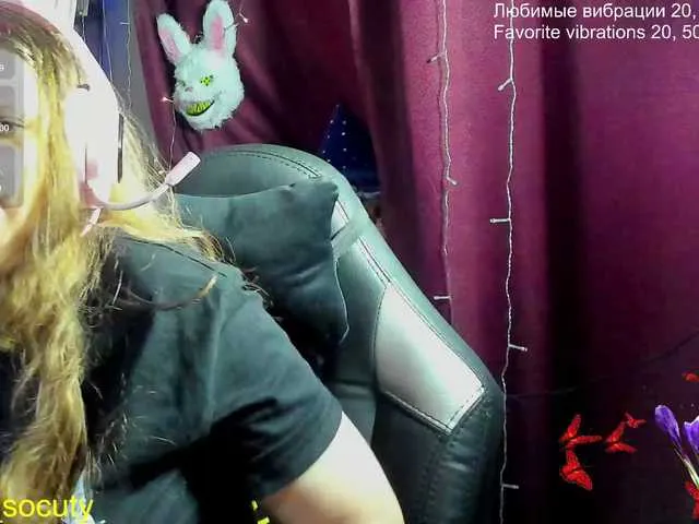 Live sex webcam photo for alicepussy #291008297