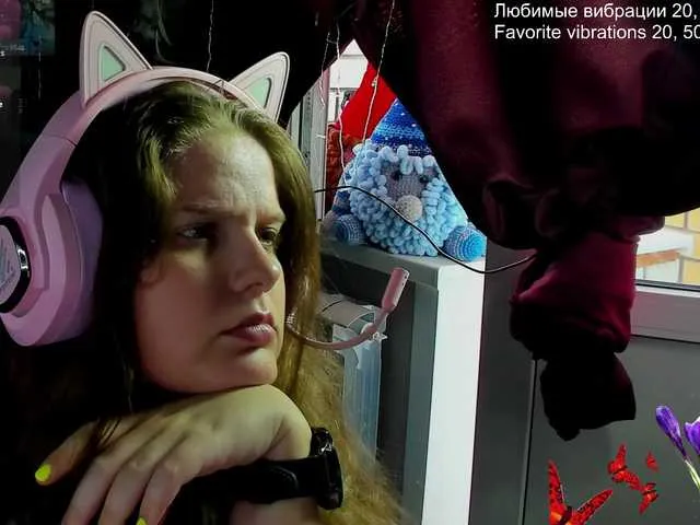 Live sex webcam photo for alicepussy #291514014