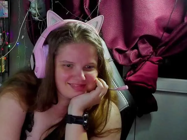 Live sex webcam photo for alicepussy #291551765