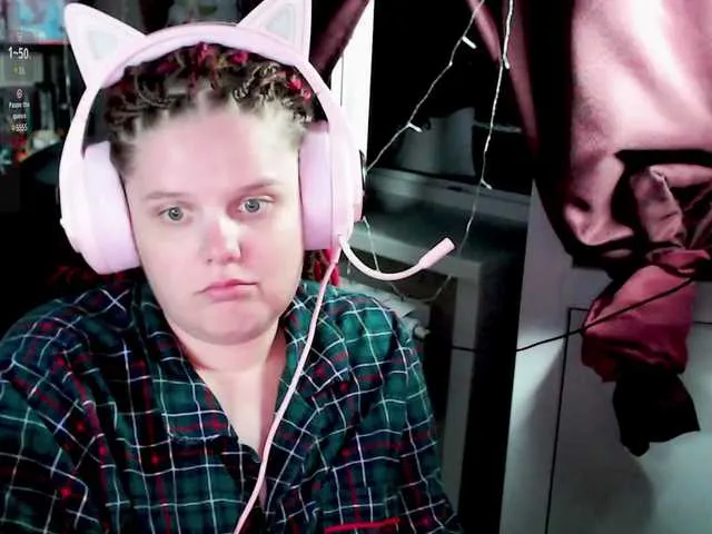 Live sex webcam photo for alicepussy #291638614