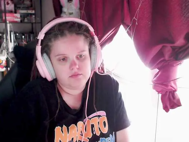 Live sex webcam photo for alicepussy #291674763