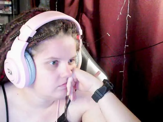 Live sex webcam photo for alicepussy #291741768