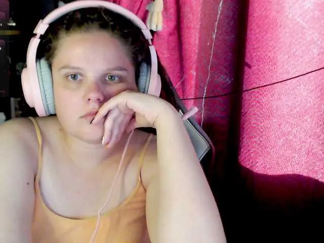 Live sex webcam photo for alicepussy #291891787