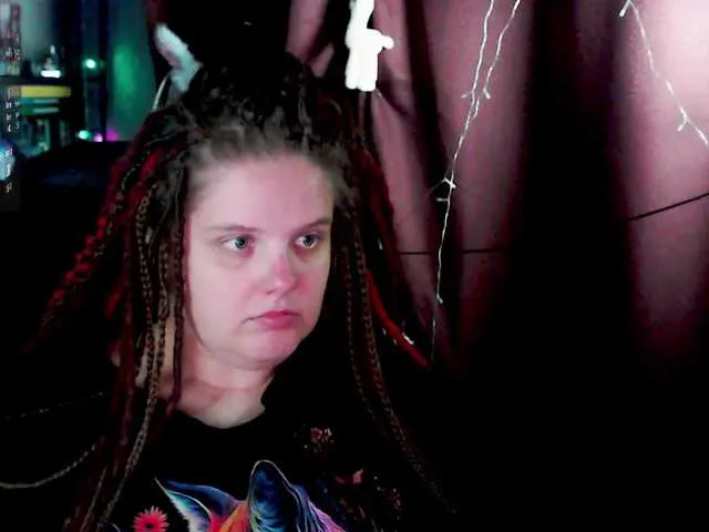 Live sex webcam photo for alicepussy #291915413