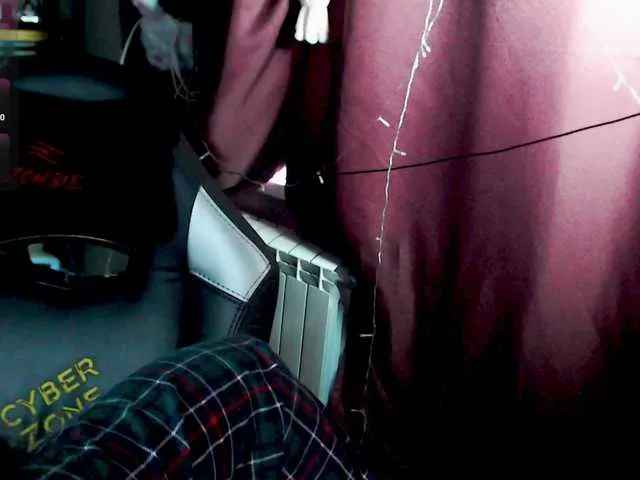 Live sex webcam photo for alicepussy #291962651