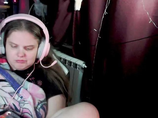 Live sex webcam photo for alicepussy #291977726