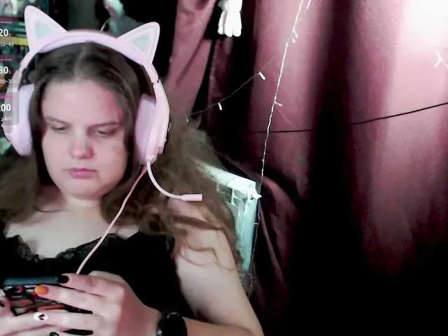 Live sex webcam photo for alicepussy #292043321
