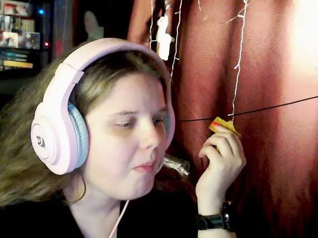 Live sex webcam photo for alicepussy #292219470