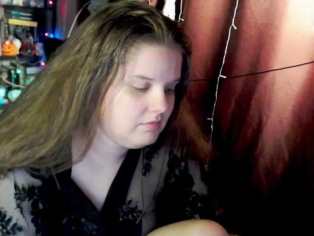 Live sex webcam photo for alicepussy #292239259