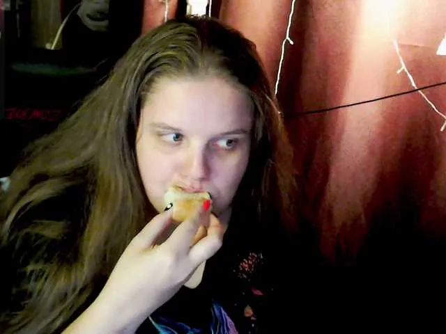 Live sex webcam photo for alicepussy #292247721