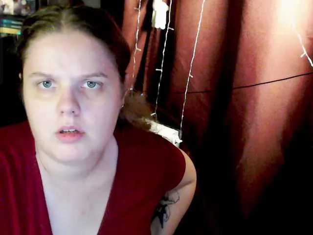 Live sex webcam photo for alicepussy #292267147