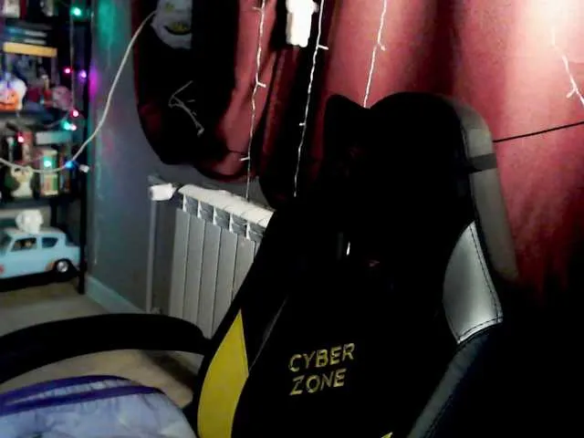 Live sex webcam photo for alicepussy #292309765