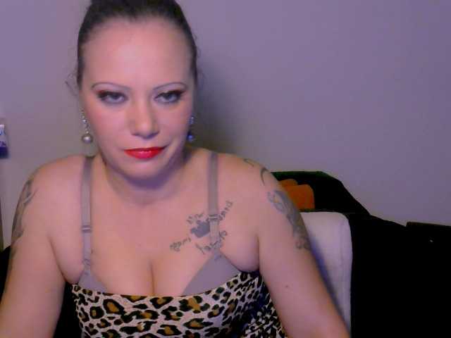 Live sex webcam photo for alicesensuel #272637813