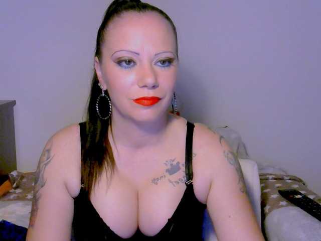 Live sex webcam photo for alicesensuel #272889049