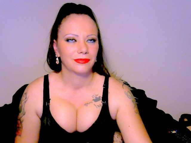 Live sex webcam photo for alicesensuel #273463577