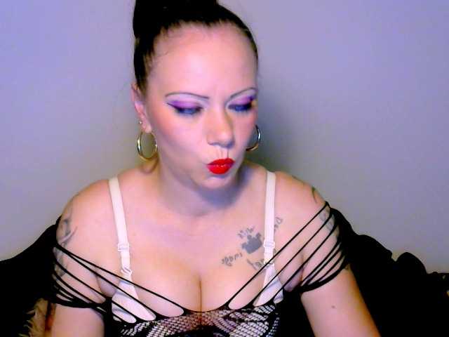 Live sex webcam photo for alicesensuel #273667392