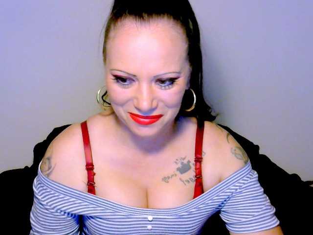 Live sex webcam photo for alicesensuel #273694005