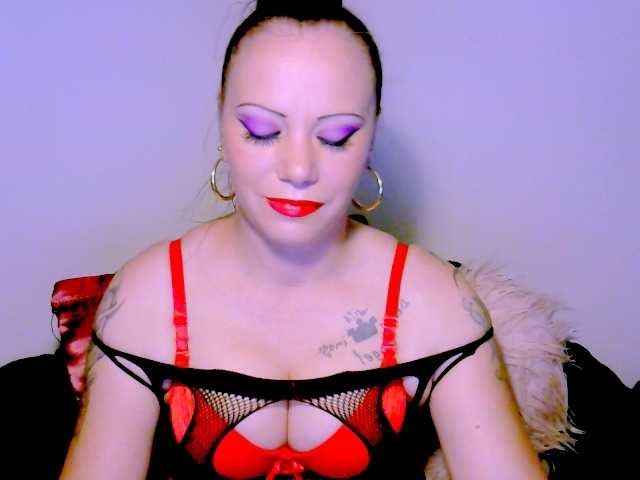 Live sex webcam photo for alicesensuel #273747007