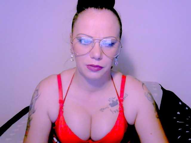 Live sex webcam photo for alicesensuel #273854198