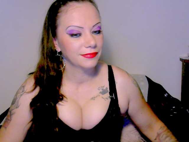 Live sex webcam photo for alicesensuel #273942459