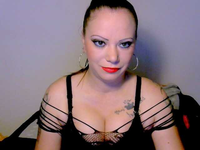 Live sex webcam photo for alicesensuel #274029456