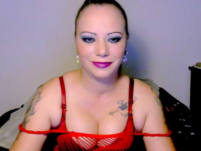 Live sex webcam photo for alicesensuel #274034528