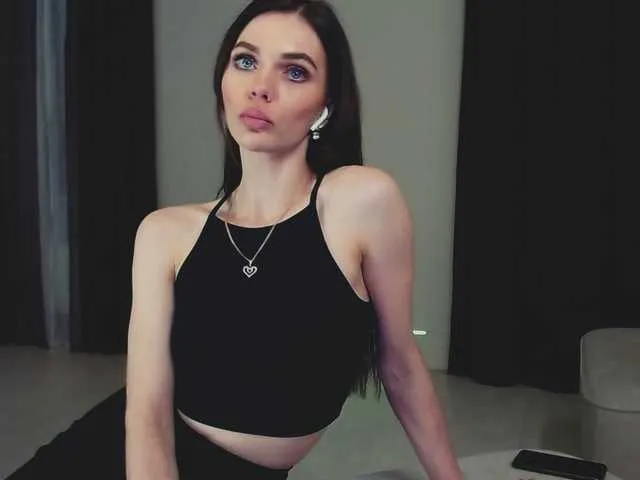 Live sex webcam photo for aliceweb #290181442