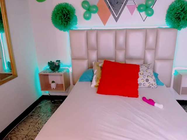 Live sex webcam photo for alicia-mature #272789583