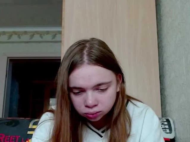 Live sex webcam photo for aliiicestone #277761758