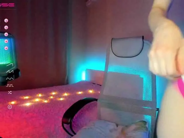 Live sex webcam photo for alina-007 #272085161