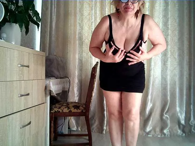 Live sex webcam photo for alina-malina6 #291701083