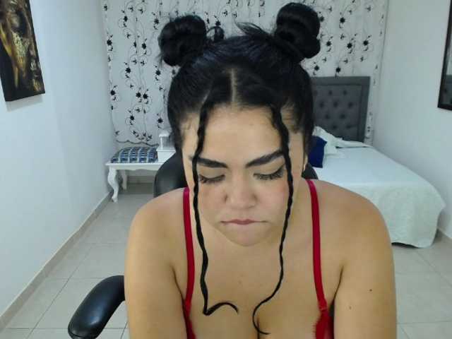 Live sex webcam photo for alina-rouse #271914947