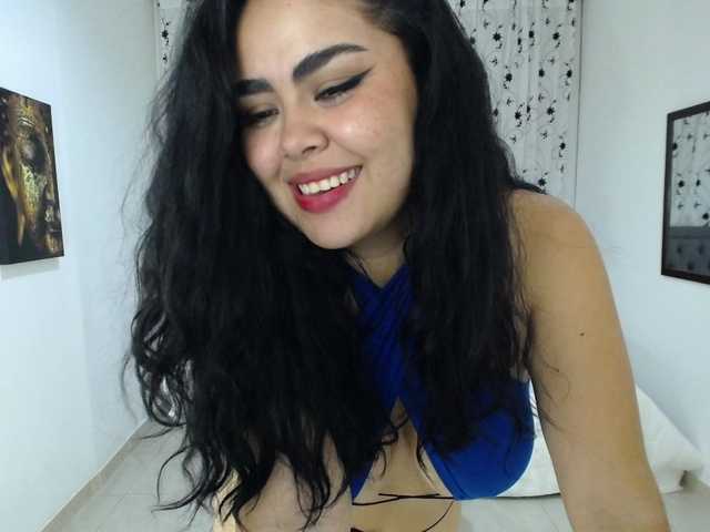 Live sex webcam photo for alina-rouse #272311775