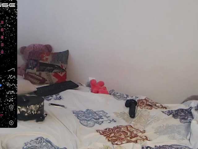 Live sex webcam photo for alinakukla787 #275596401