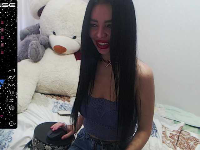 Live sex webcam photo for alinakukla787 #275800479