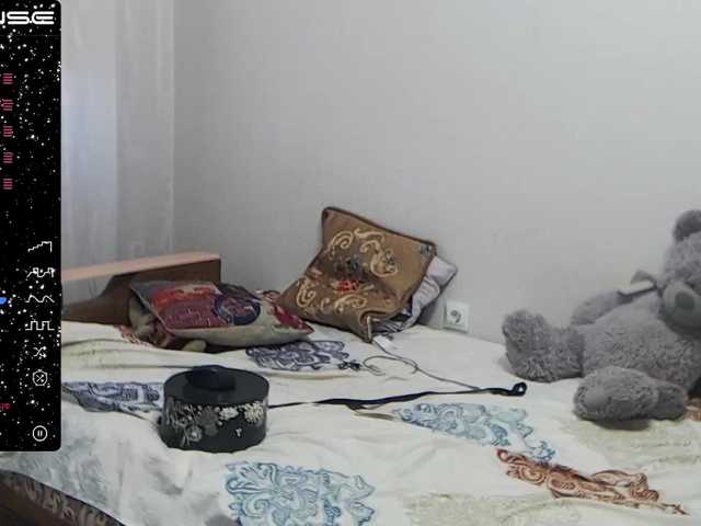 Live sex webcam photo for alinakukla787 #275939281